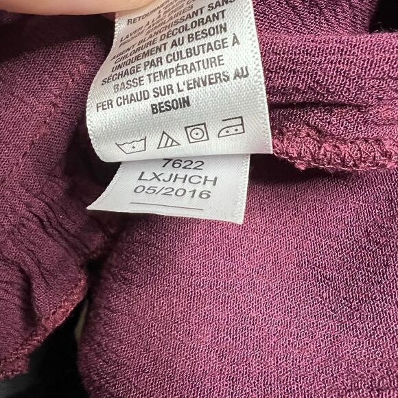 Cape Juby, Floral Embroidery on Front Romper Genoese Lace Back, Women’s Small - Picture 6 of 13